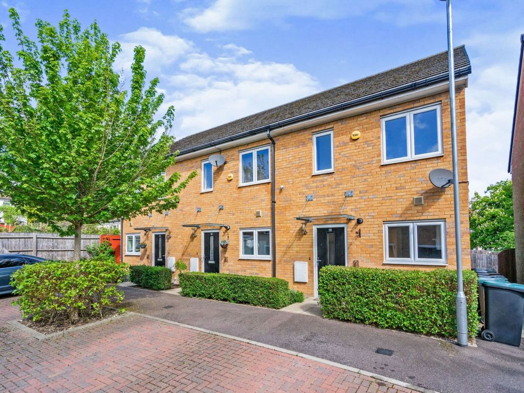 2 bed end terrace house for sale in Challney Gardens, Luton LU4 Zoopla