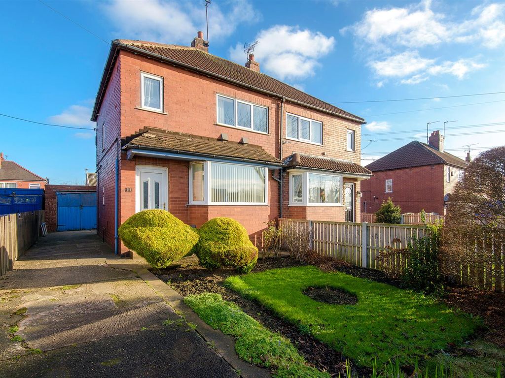 2 bed semidetached house for sale in Park Road, Castleford, West
