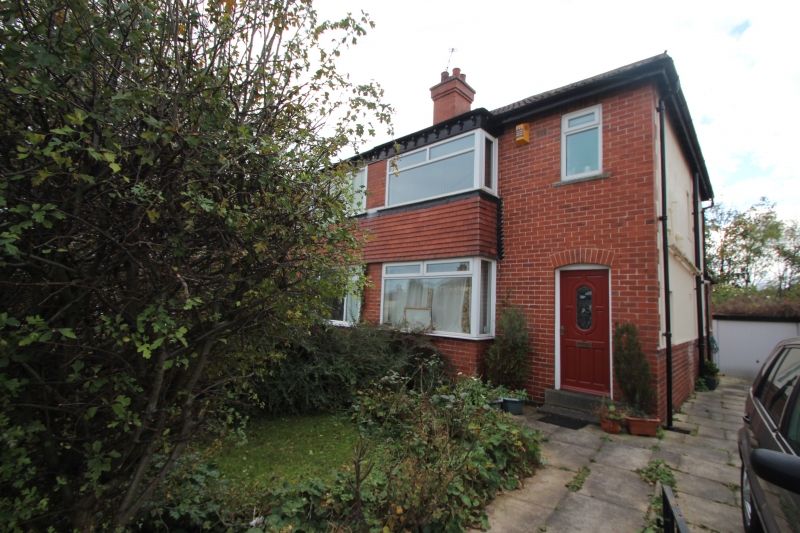 3 bed semidetached house to rent in Newport View, Headingley, Leeds