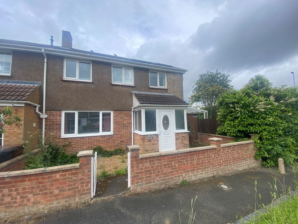 3 bed end terrace house for sale in Eastbourne Avenue, Corby NN18, £
