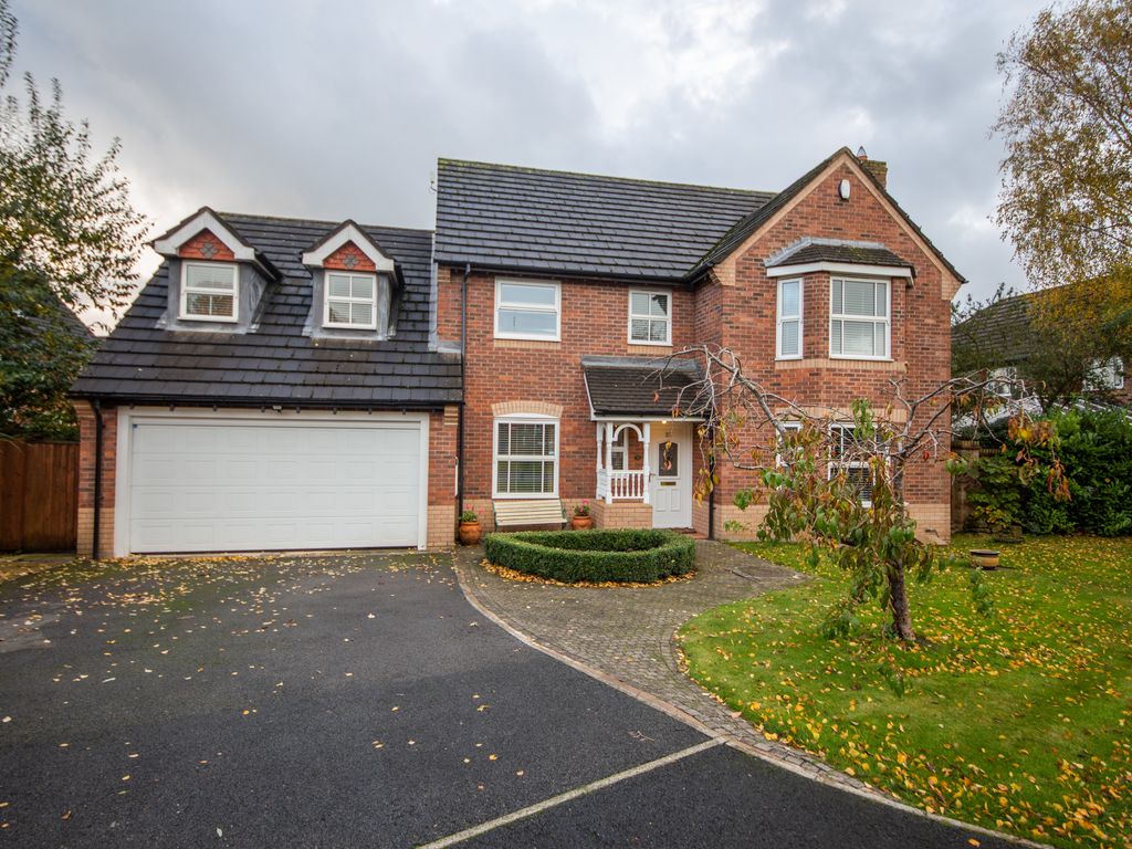 4 bed detached house for sale in Chesterton Drive, Winwick, Warrington
