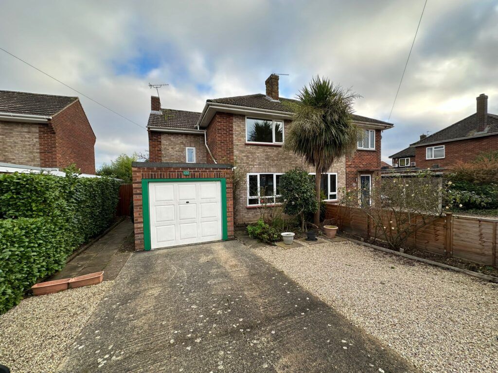 3 bed semidetached house for sale in CozensHardy Road, Sprowston