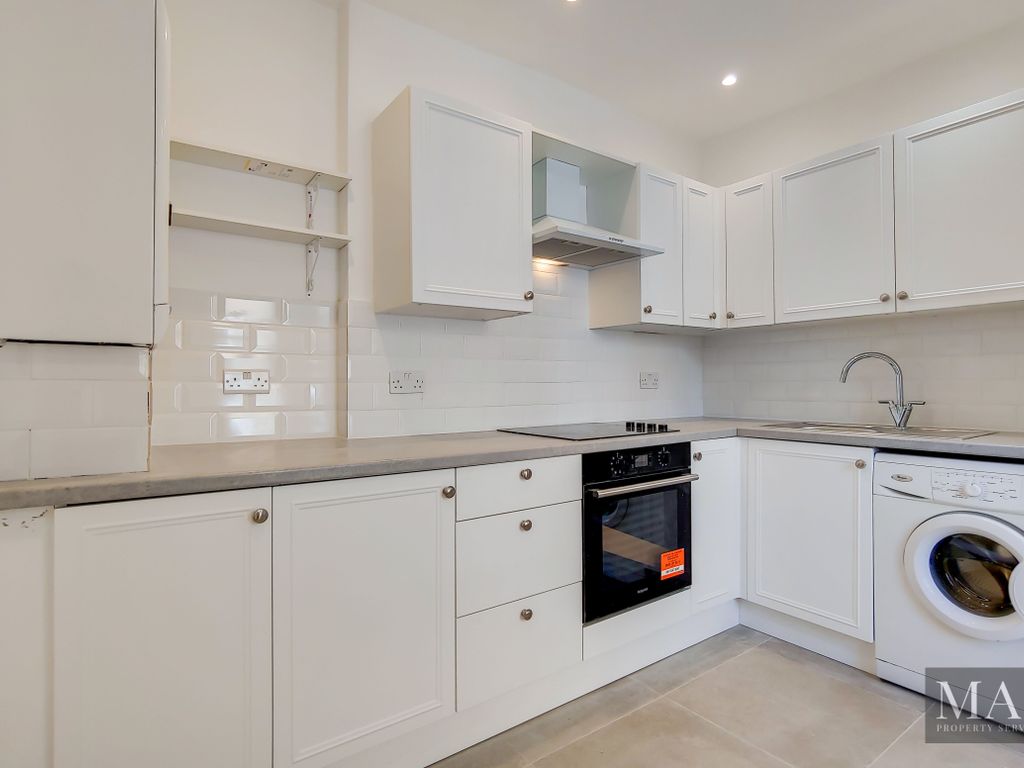 1 bed flat to rent in Blythe Road, London W14 Zoopla