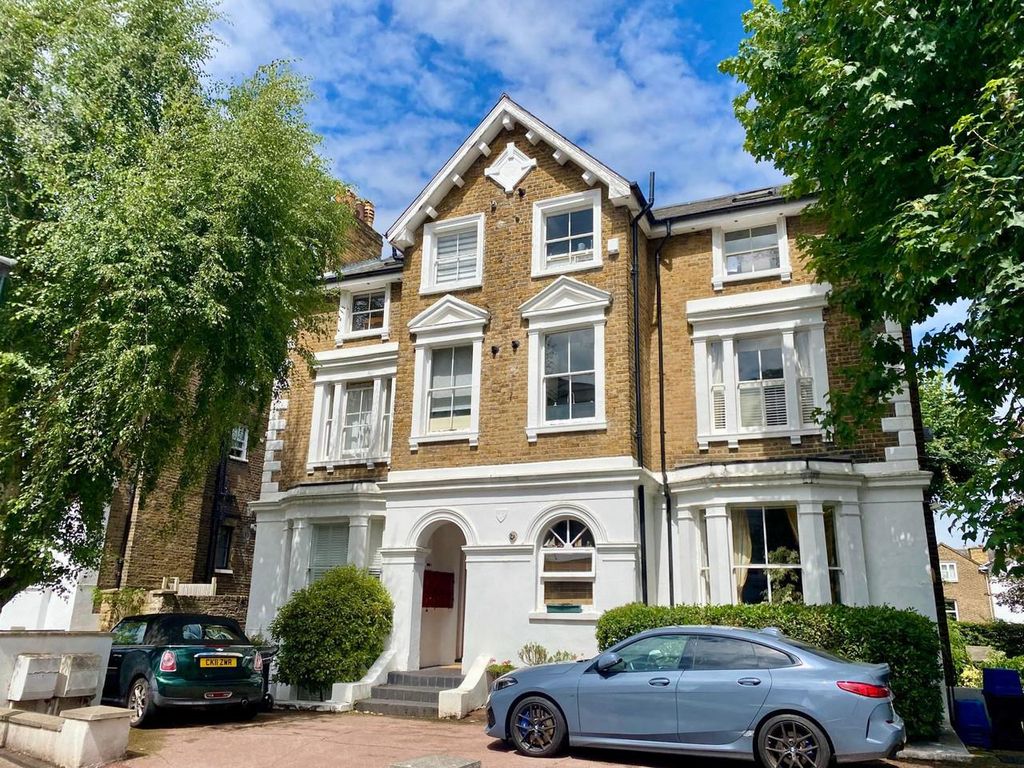 2 bed flat for sale in Marlborough Road, Richmond TW10, £725,000 Zoopla