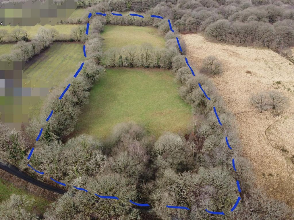 Land for sale in Garnant, Ammanford SA18, £50,000 Zoopla