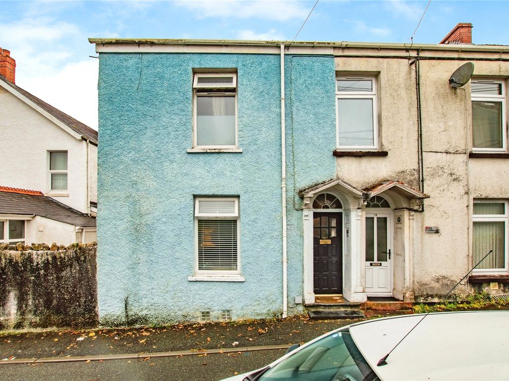 3 bed semidetached house for sale in Picton Place, Carmarthen