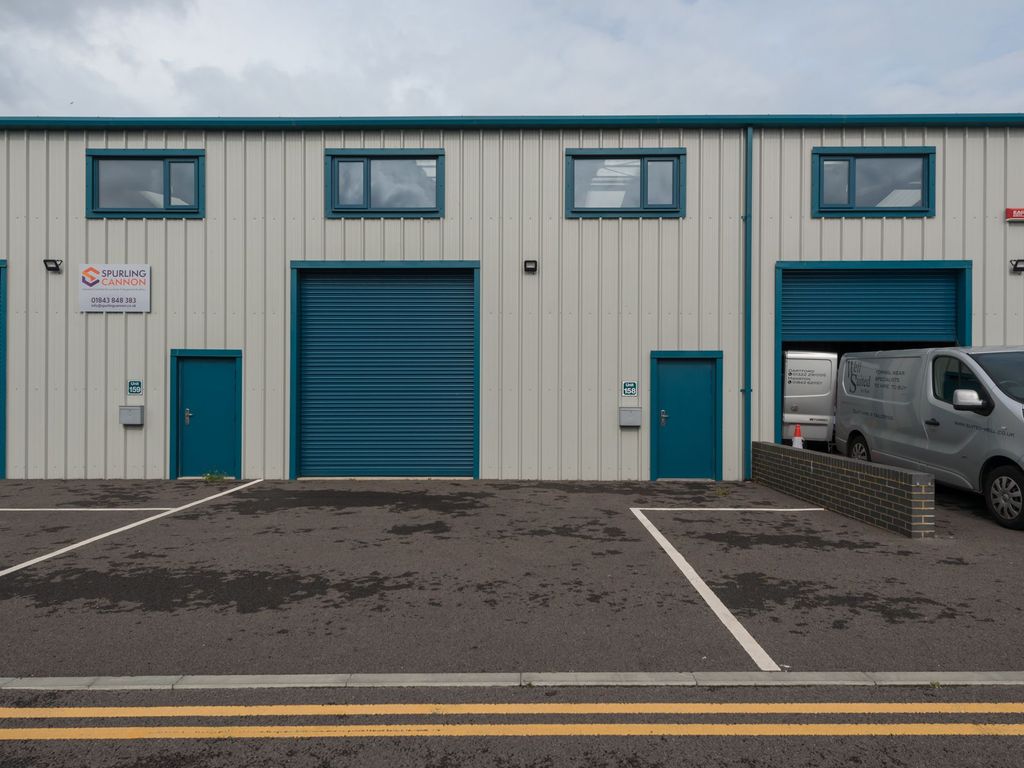 Industrial to let in Maple Leaf Business Park, Manston CT12, £11,400 pa
