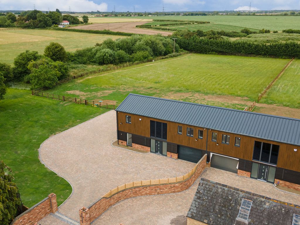 New home, 4 bed semidetached house for sale in Upper Staploe, St