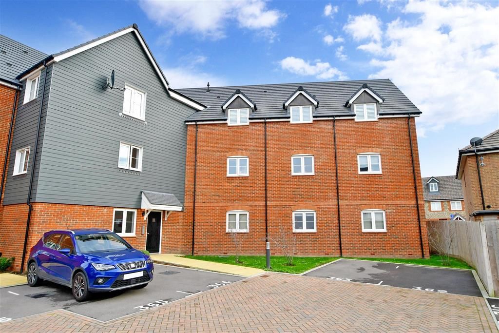 Sandpiper Road, Chichester, West Sussex PO20  