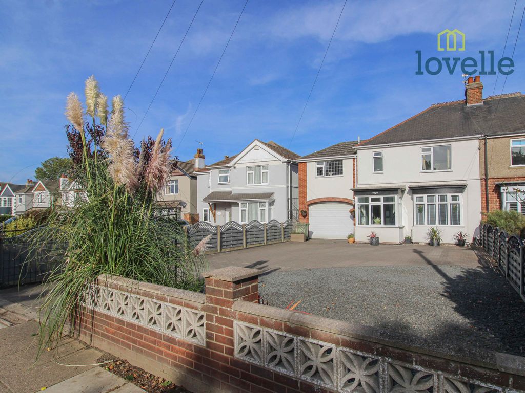4 bed semidetached house for sale in Laceby Road, Grimsby DN34, £
