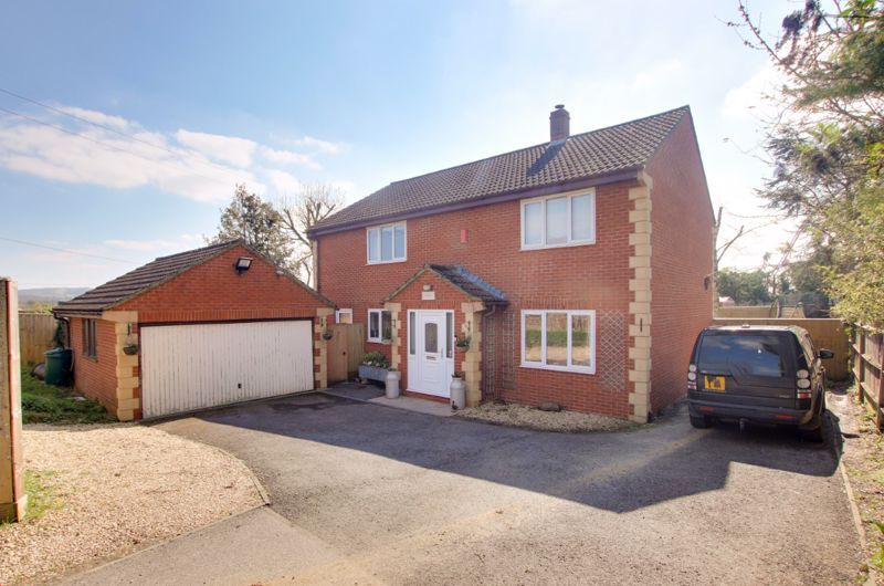 4 bed detached house for sale in Westbury Road, North Bradley
