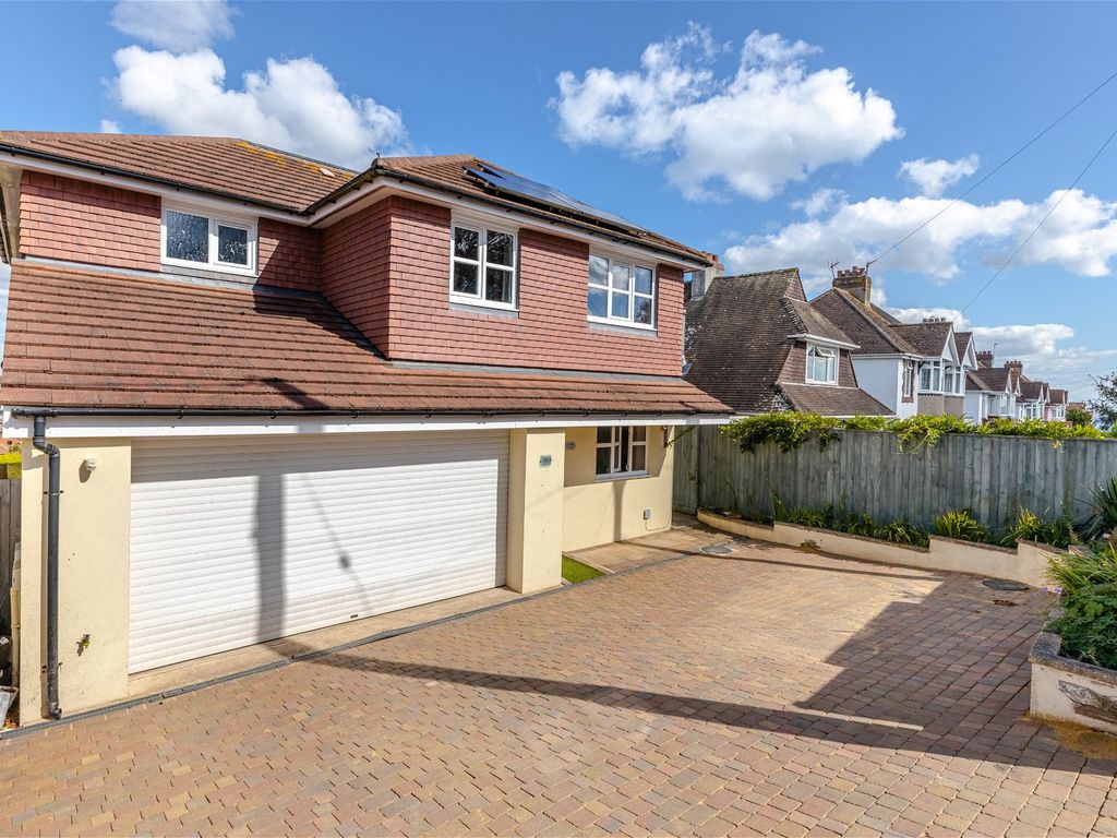 5 bed detached house for sale in Maidenway Road, Paignton TQ3, £550,000