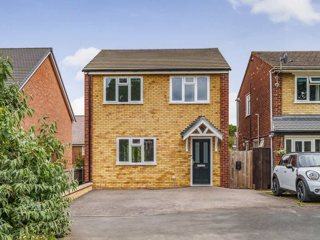 3 bed detached house for sale in Blackmanstone Way, Allington ME16, £450,000 Zoopla