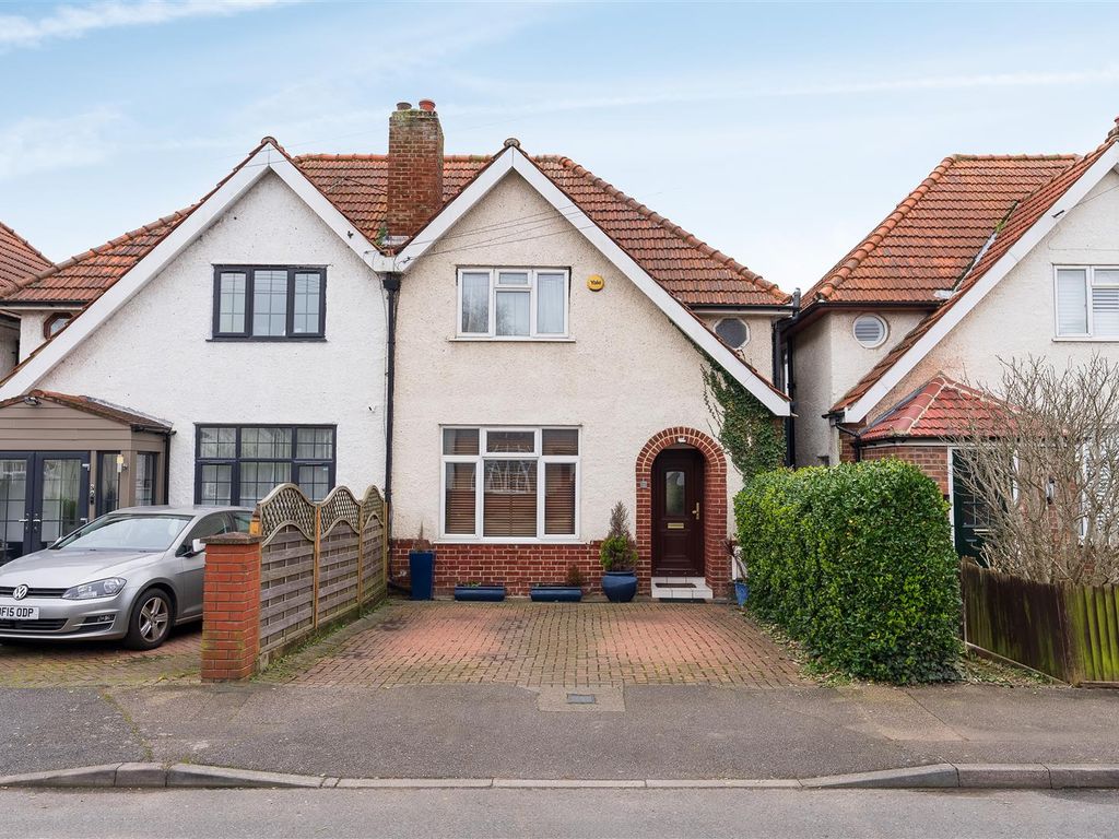3 bed semidetached house for sale in Thornton Avenue, West Drayton UB7