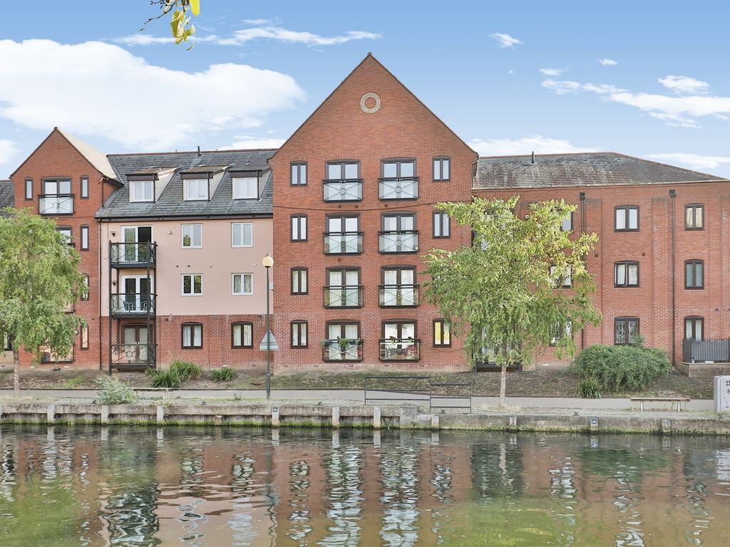 2 bed flat for sale in Wherry Road, Norwich NR1, £220,000 Zoopla