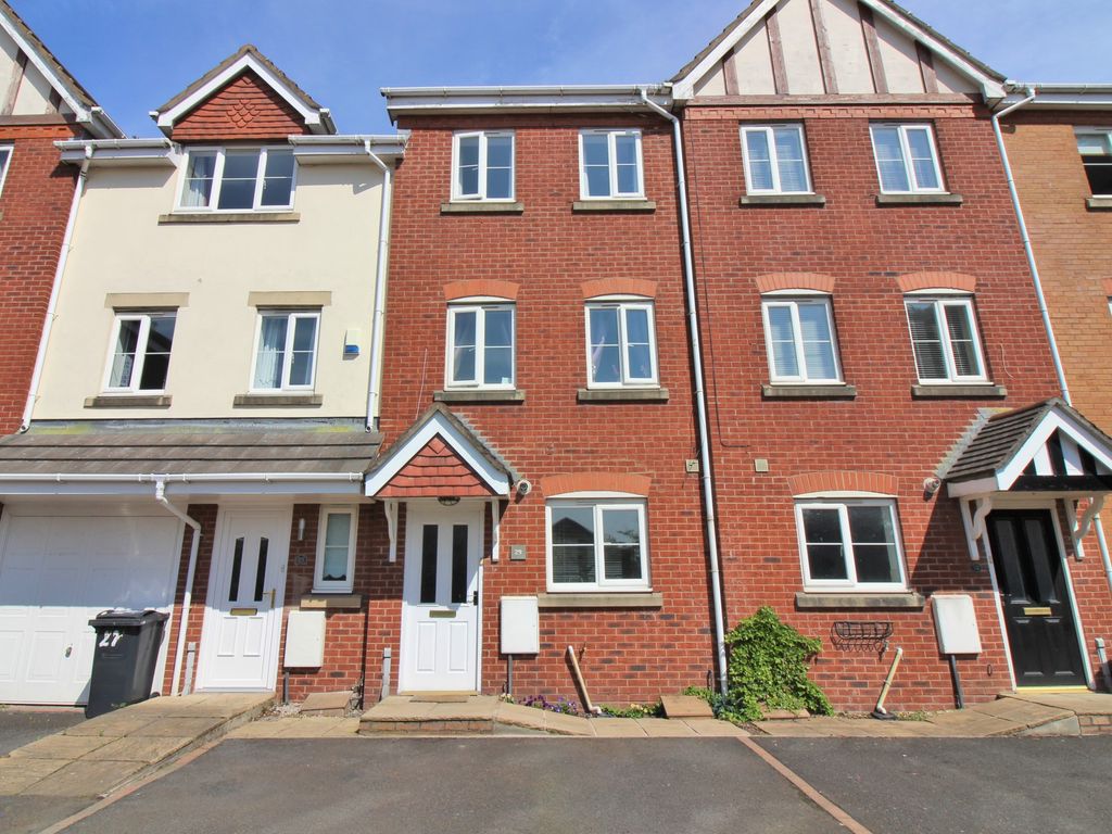 3 bed town house for sale in Chestnut Gardens, Thornton FY5 Zoopla