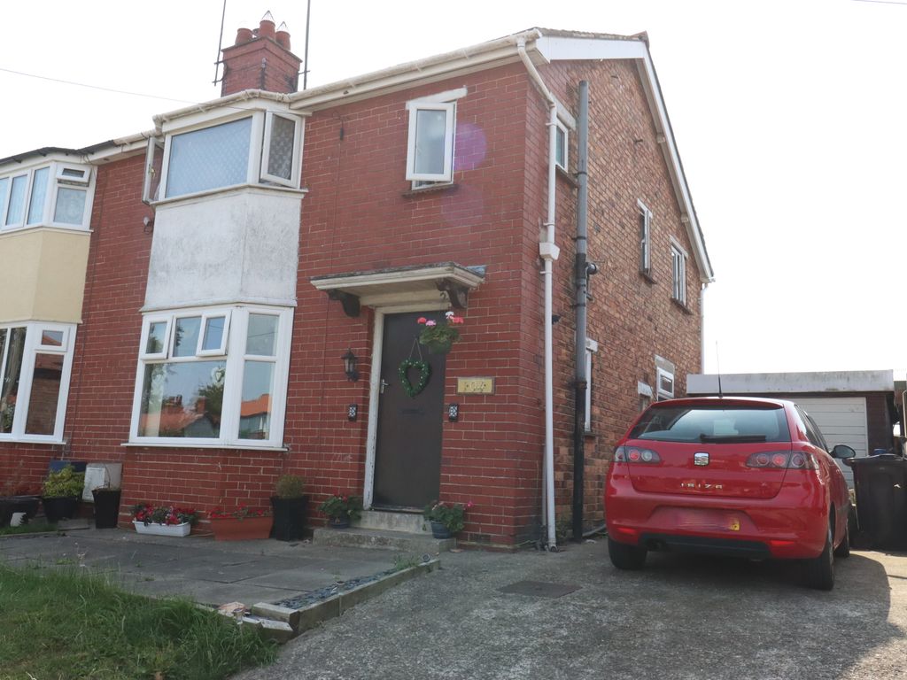 3 bed semidetached house for sale in Stonegate, Hunmanby YO14 Zoopla