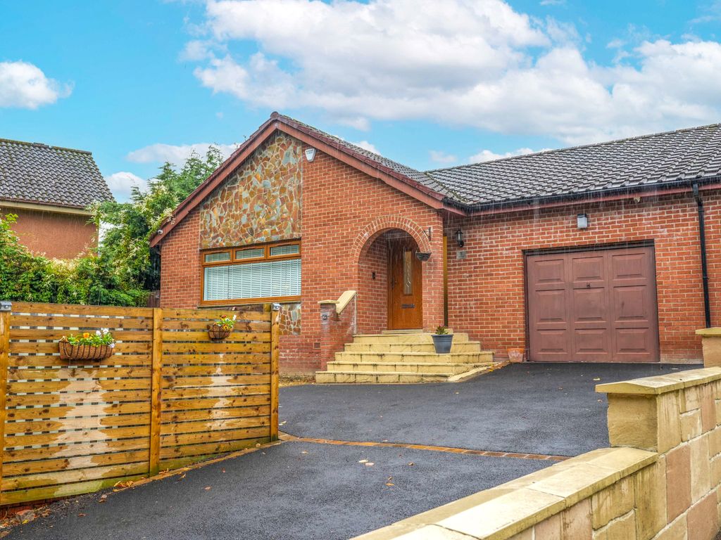 2 bed detached house for sale in Park Road, Bellshill ML4, £190,000