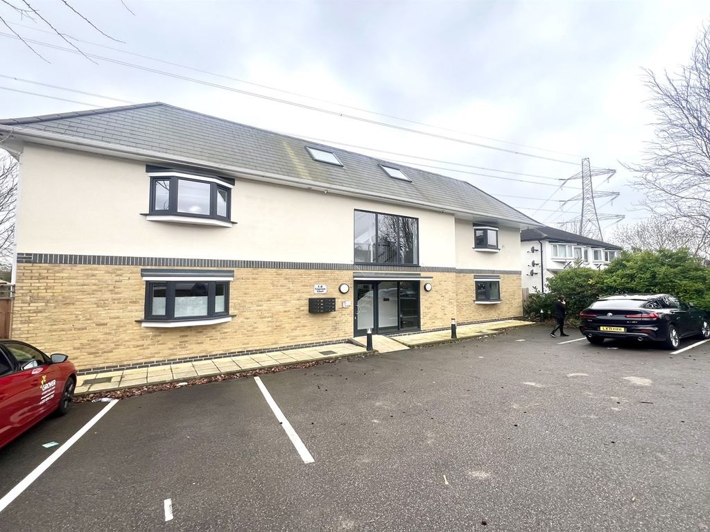 2 bed flat to rent in The Parade, Crayford Way, Crayford, Dartford DA1