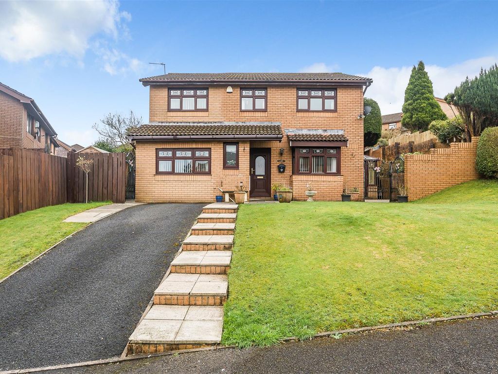 4 bed detached house for sale in Clos Sant Teilo, Llangyfelach, Swansea