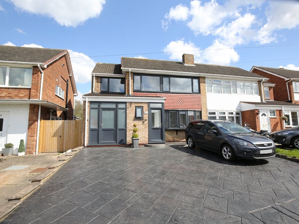 3 bed semidetached house for sale in Highcliffe Road, Two Gates