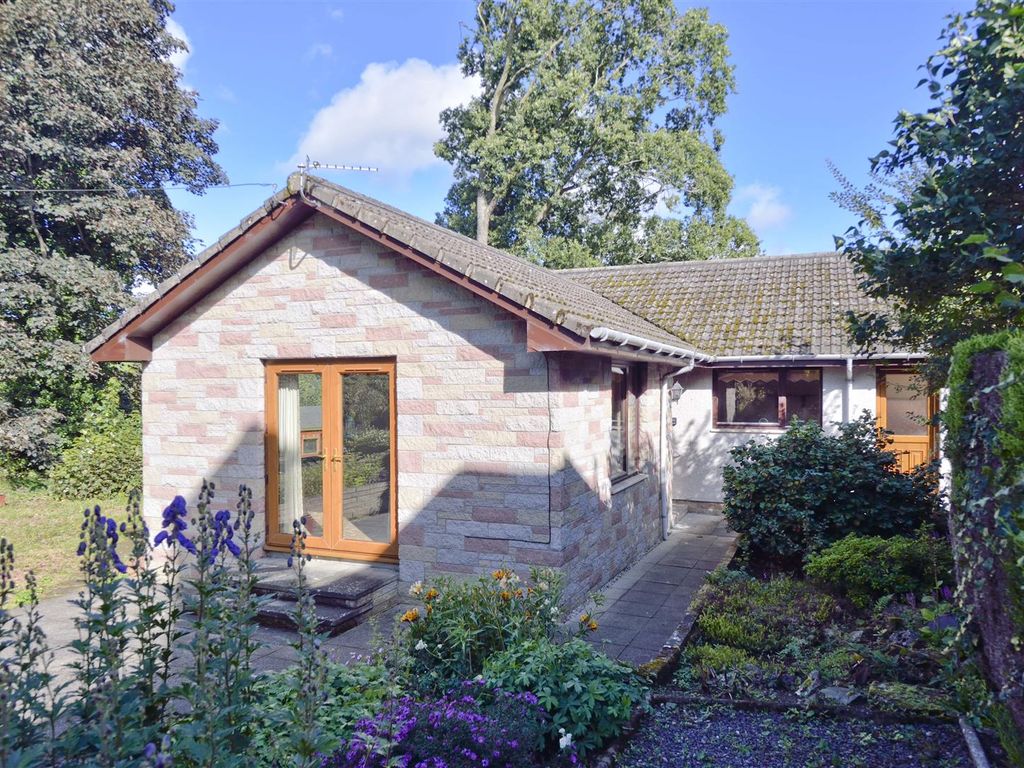 4 bed detached bungalow for sale in Hamptons Loade, 47 Roberts Avenue