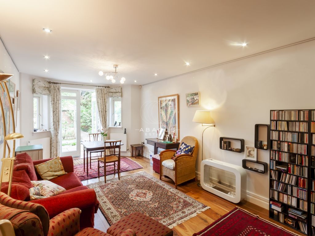 Aston Court, Aylestone Avenue, Brondesbury Park NW6  