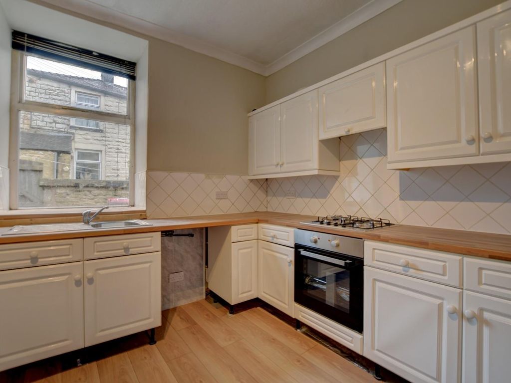 2 bed terraced house to rent in Talbot Street, Briercliffe, Burnley