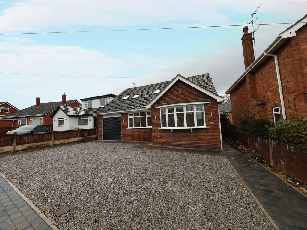 4 bed detached house for sale in White Walk, Kirk Ella, Hull HU10 Zoopla