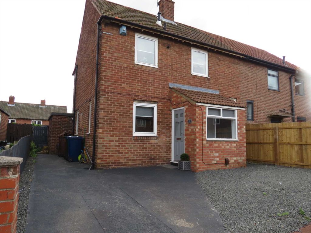 3 bed semidetached house to rent in Scafell Drive, Newcastle Upon Tyne