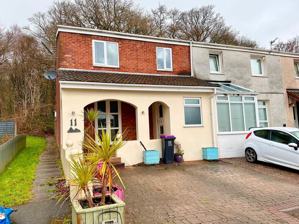 3 bed end terrace house for sale in Neath Court, Thornhill, Cwmbran