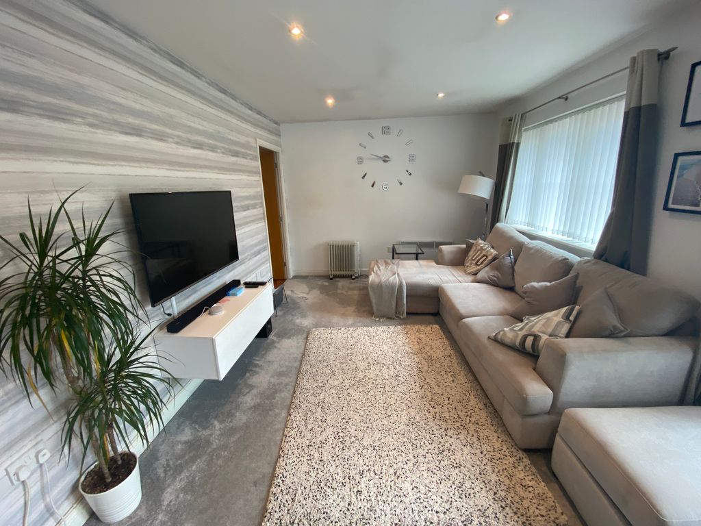 1 bed flat to rent in Asbury Court, Great Barr, Birmingham B43 Zoopla