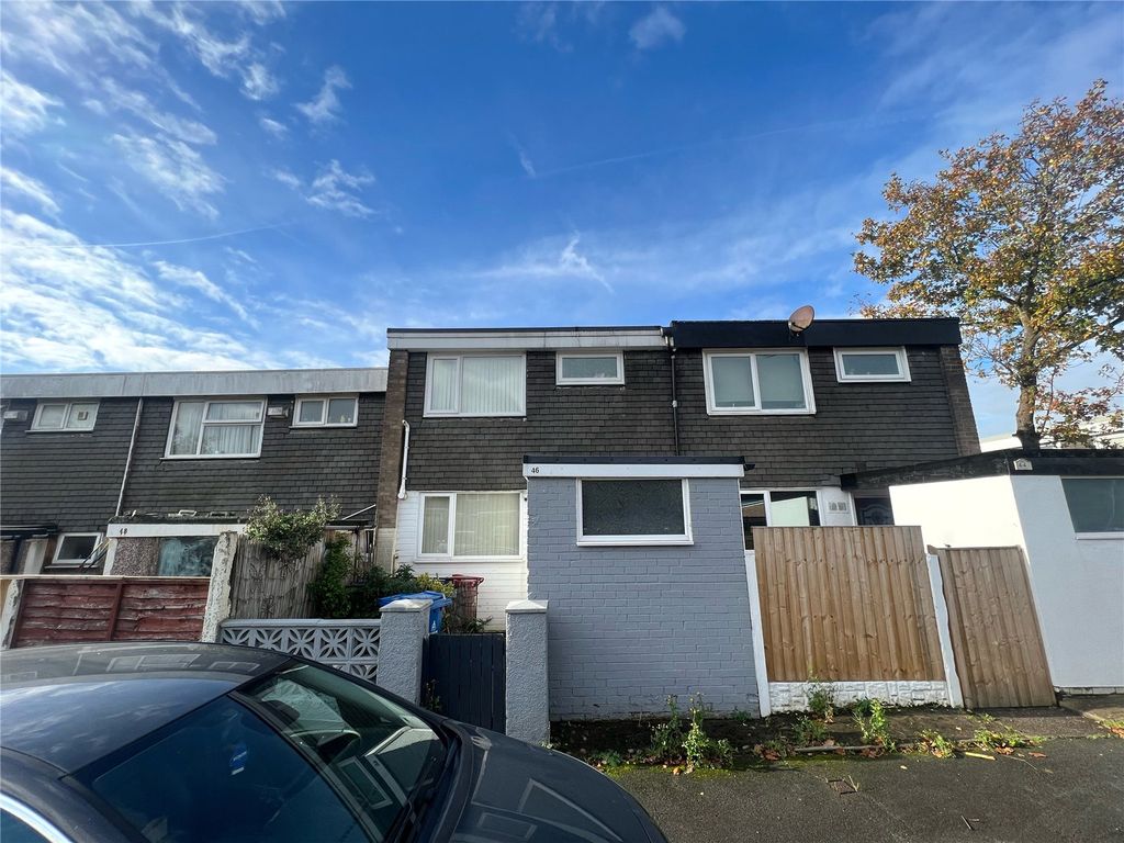 3 bed terraced house for sale in Peel Close, Blackburn, Lancashire BB2