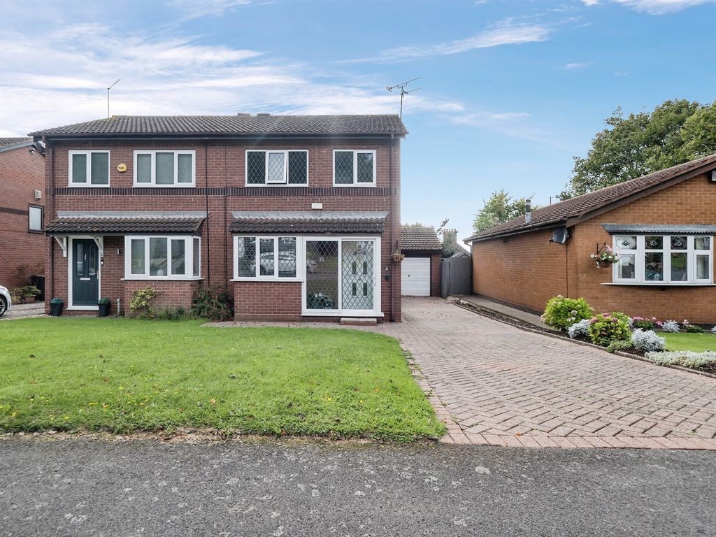 3 bed semidetached house for sale in College Farm Drive, Erdington