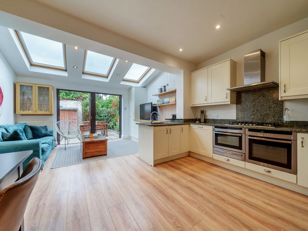 4 bed terraced house for sale in Brookwood Road, London SW18 Zoopla