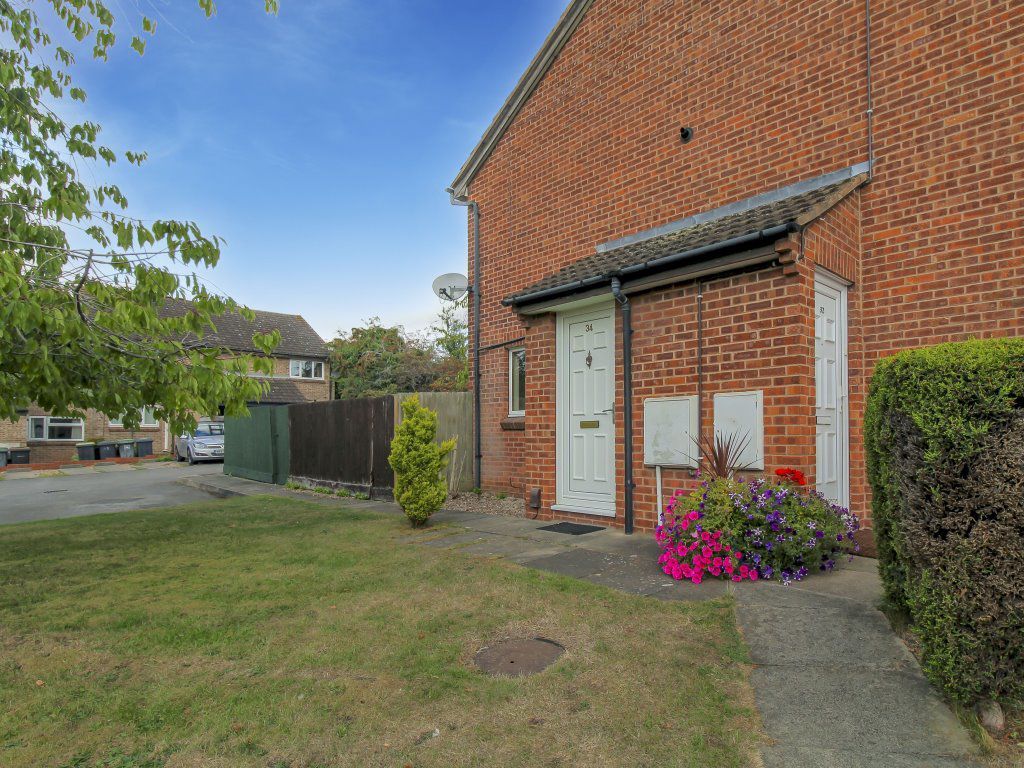 1 bed semidetached house to rent in David Grove, Bramcote, Nottingham