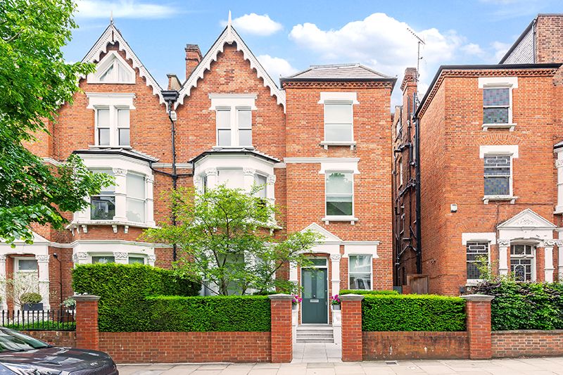 5 bed semidetached house for sale in Parliament Hill, London NW3, £