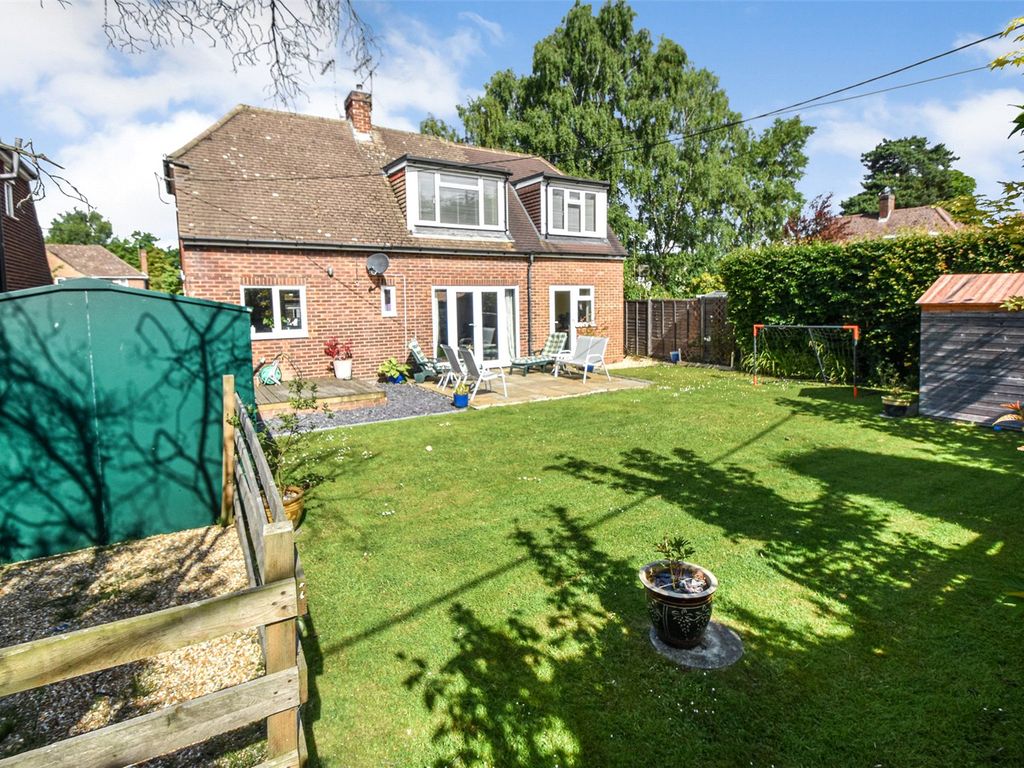 3 bed detached house for sale in Frimley Road, Ash Vale, Guildford, Surrey GU12 Zoopla