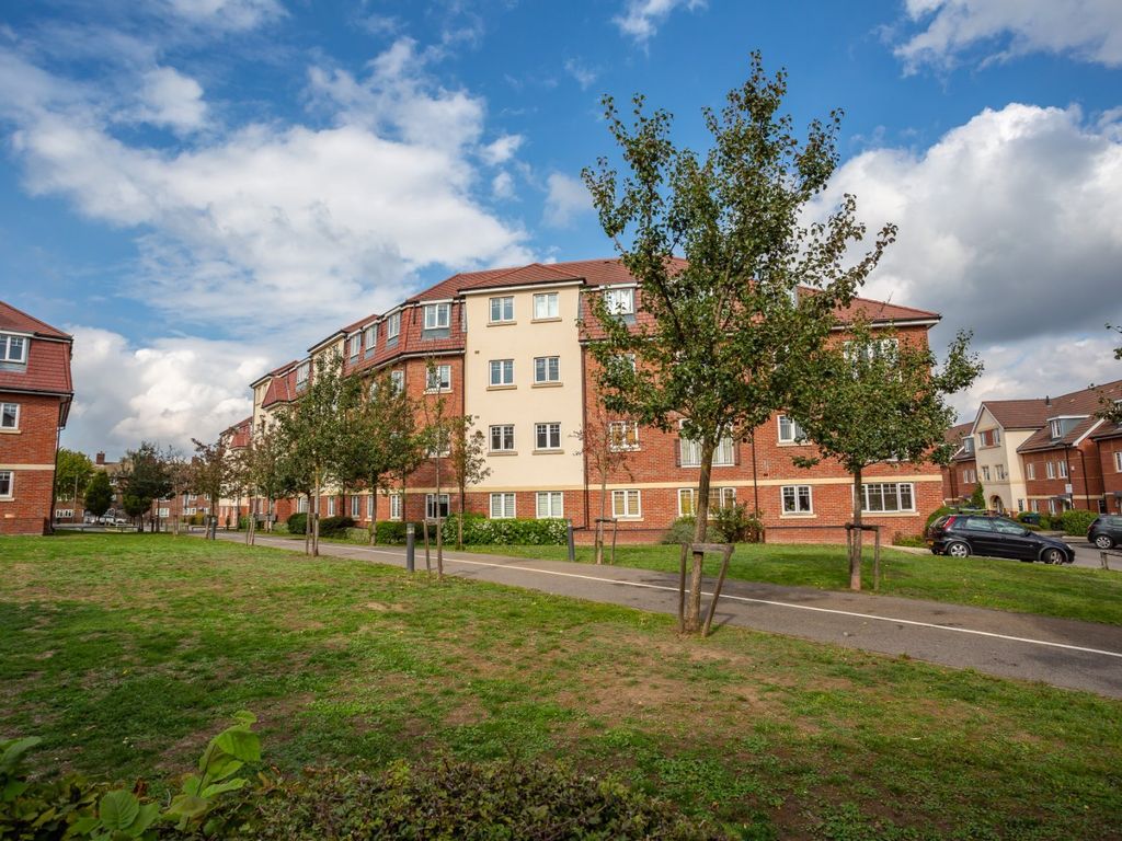 1 bed flat for sale in Windings House, 23 Schoolgate Drive, Morden SM4