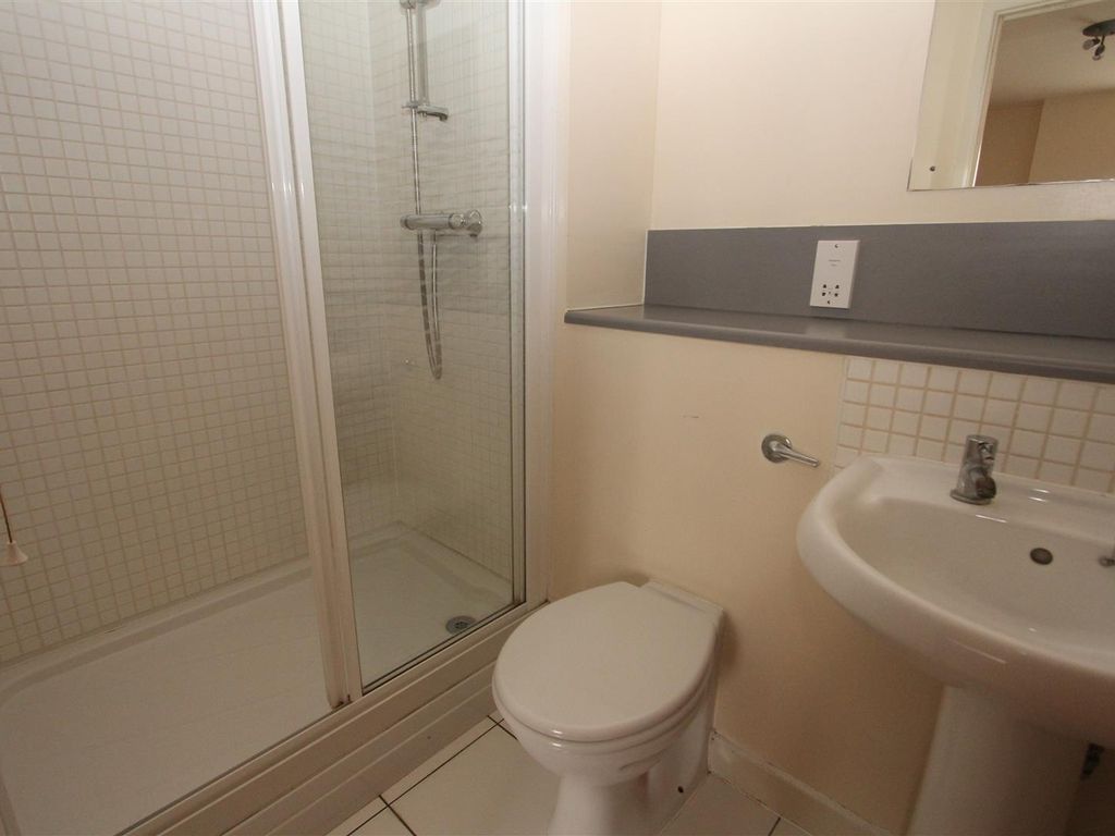 206 Aspect 14, Elmwood Lane, Leeds LS2  