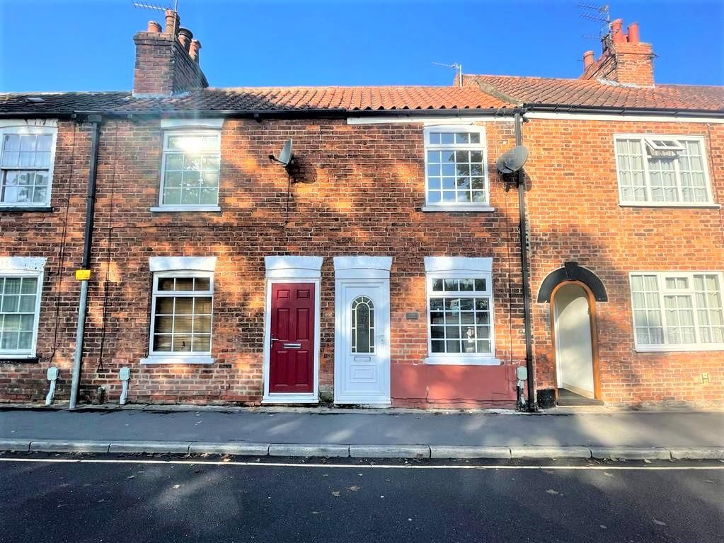 2 bed terraced house to rent in King Street, Cottingham HU16, £675 pcm