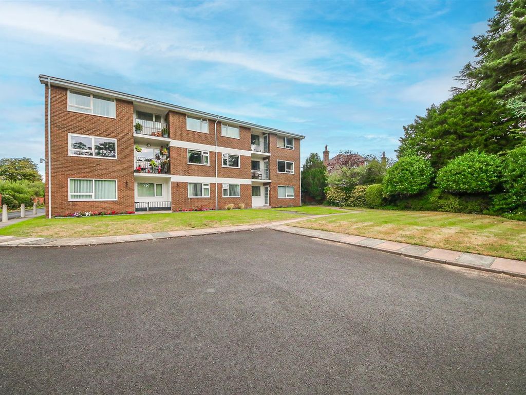 2 bed flat for sale in Park Crescent, Southport PR9 Zoopla