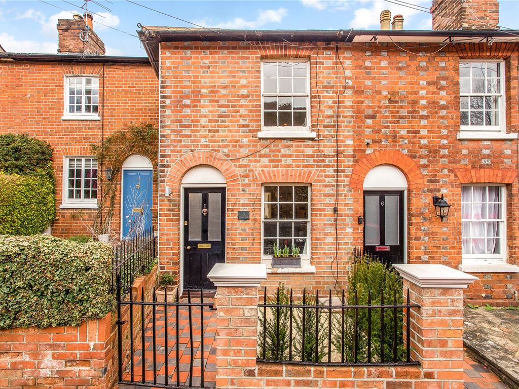 2 bed terraced house for sale in Greys Hill, HenleyOnThames, Oxfordshire RG9 Zoopla