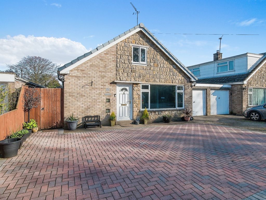 2 bed detached bungalow for sale in Fen Road, NewtonInTheIsle