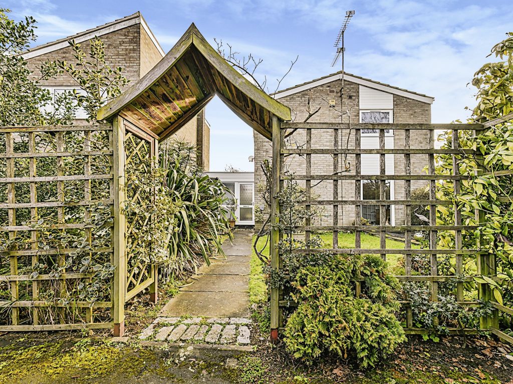 4 bed detached house for sale in Lingfield Road, Stevenage SG1 Zoopla