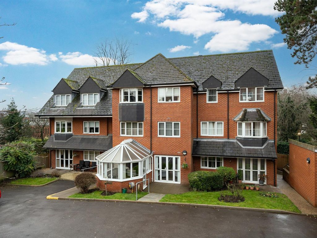 1 bed flat for sale in Albyn House, Alexandra Road, Hemel Hempstead