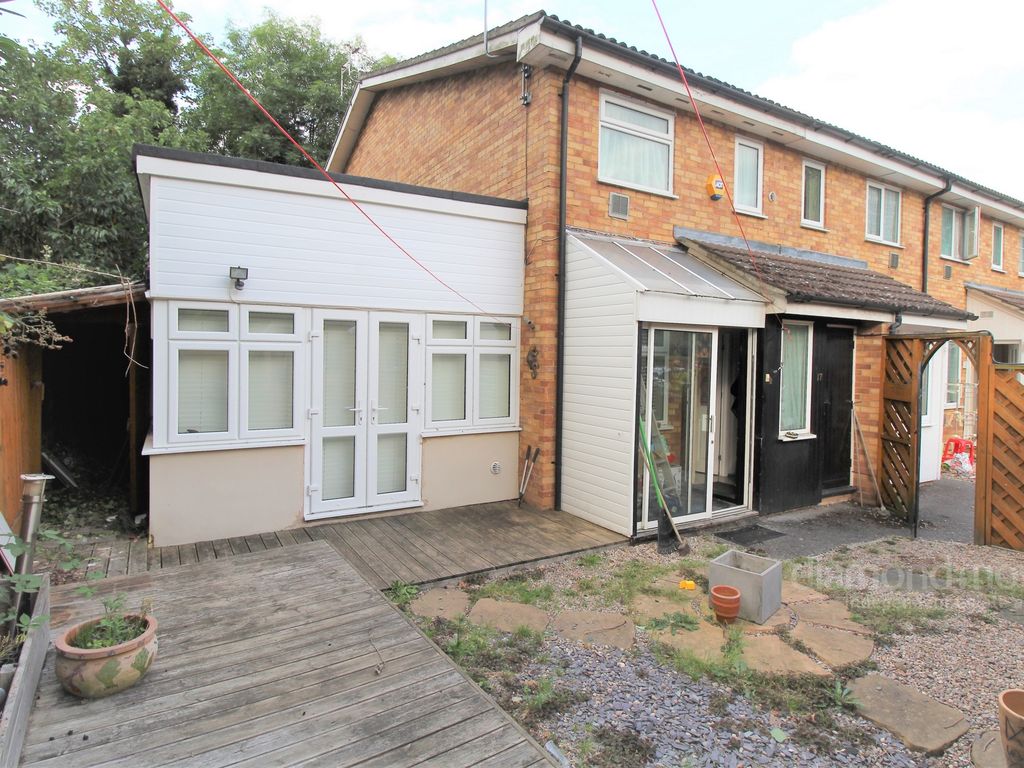 1 bed terraced house to rent in Tall Trees, Colnbrook SL3 Zoopla