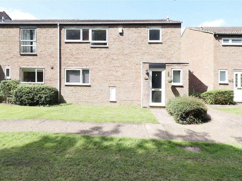 3 bed terraced house to rent in Caling Croft, New Ash Green, Kent DA3, £1,750 pcm Zoopla