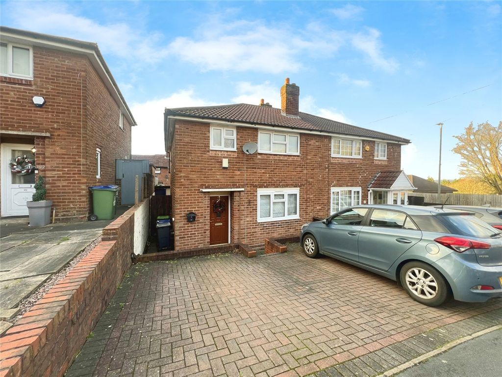 3 bed semidetached house for sale in Regent Road, Tividale, Oldbury