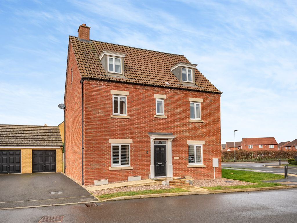 5 bed detached house for sale in Wheatfield Way, Barleythorpe, Oakham LE15 Zoopla
